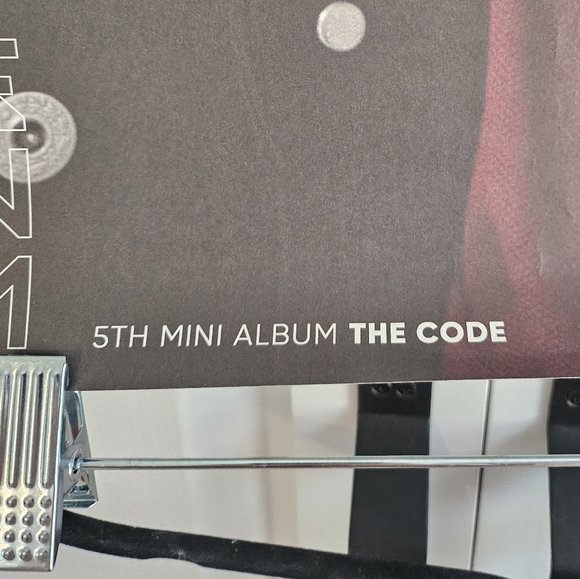 Monsta X - The Code - Mini Album Posters (2 versions - Shownu & Jooheon) - Picture 4 of 6